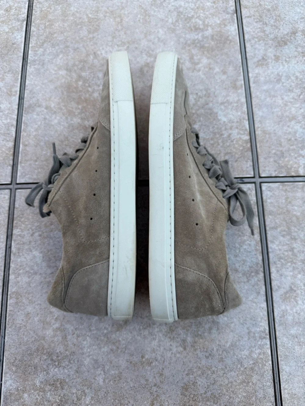 To Boot New York Matlock Lace Up Sneakers in Taupe Suede size 9.5